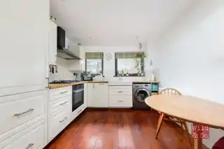 3 Lelitia Close, photo 4