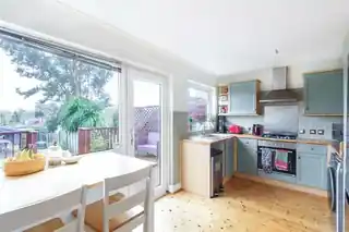 3 Mount Park Road, photo 4