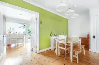3 Mount Park Road, photo 3
