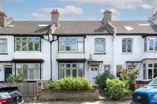 3 Normanhurst Road, photo 2
