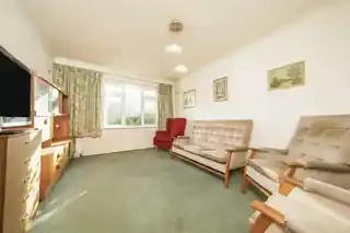 3 North Common Road, photo 3
