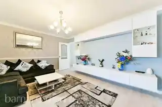 3 Oak Way, photo 2