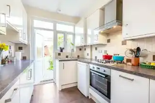 3 Orchard Close, photo 4