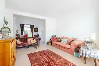 3 Orchard Close, photo 3