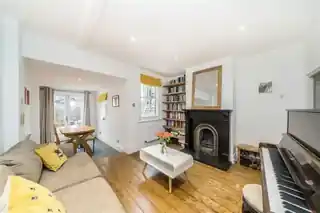 3 Plumbridge Street, photo 2