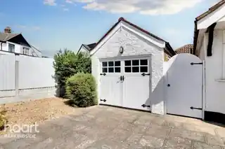 3 Purley Close, photo 3