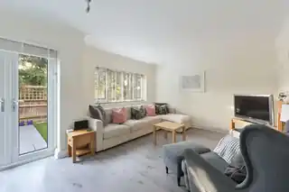 3, Ravens Court, Upper Brighton Road, photo 3