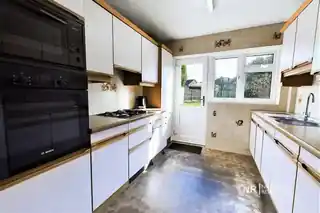 3 Rosemary Gardens, photo 3