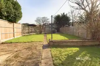 3 Rosemary Gardens, photo 2