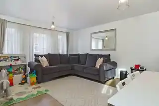 3 Stainsbury Street, photo 3
