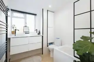 3 Terence Court, photo 3