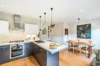 3 Truslove Road, photo 3