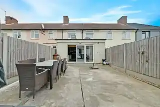 3 Urswick Gardens, photo 2