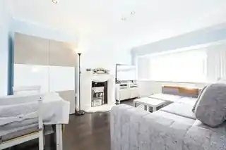 3 Vincent Close, photo 3