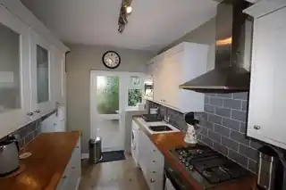 3 West Heath Road, photo 4