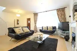 3 West Hill Way, photo 4