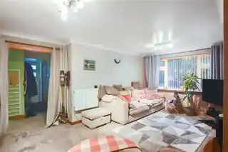 30 Alton Close, photo 3
