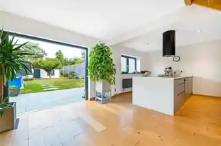 30 Brasted Close, photo 3