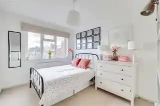 30 Burlington Place, photo 2