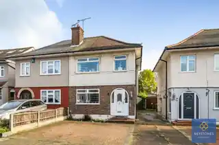 30 Carter Drive, photo 2