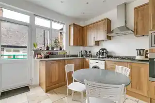 30 Cholmley Gardens, photo 4