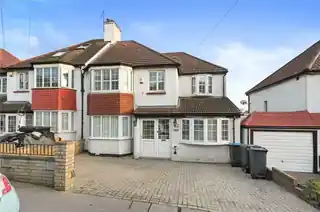 30 Croft Road, photo 3