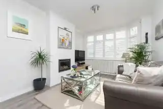 30 Fairwater Avenue, photo 4