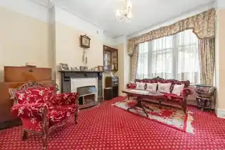 30 Fawnbrake Avenue, photo 2