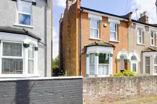 30 Fotheringham Road, photo 3