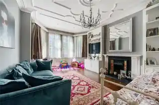 30 Fox Lane, photo 3