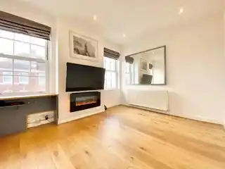 30, Heddon Court, Cockfosters Road, photo 2