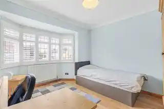 30 Kenmere Road, photo 3