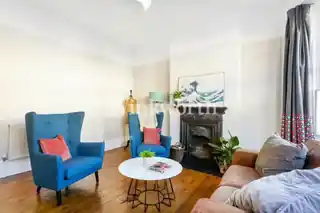 30 Lausanne Road, photo 3