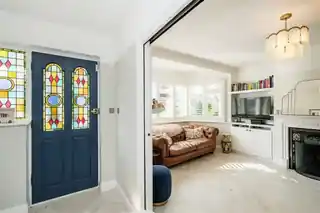 30 Lorne Gardens, photo 3