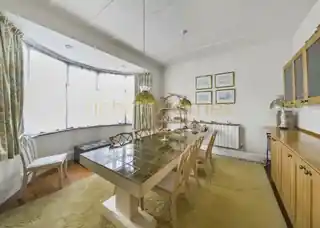 30 Lyndhurst Avenue, photo 4