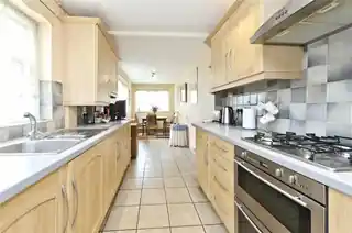 30 Milson Road, photo 4