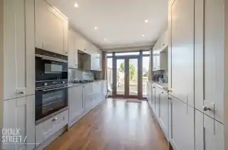 30 Parsonage Road, photo 3