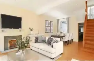 30 Ponsonby Terrace, photo 2