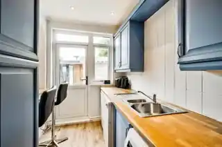 30 Rose Avenue, photo 4