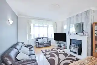 30 Woodbridge Road, photo 3