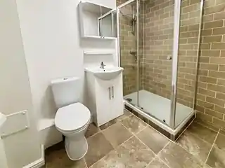 301 Redford Close, photo 4