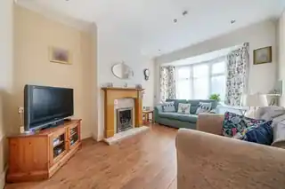 302 Bedonwell Road, photo 2