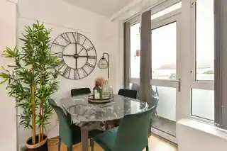 305 Longbridge Road, photo 4