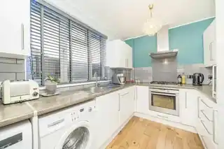 308A Twickenham Road, photo 3