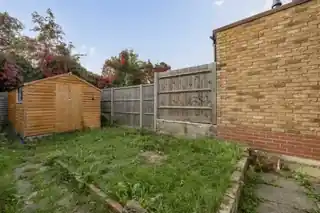 31 Belsize Avenue, photo 2