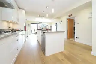 31 Bournemead Avenue, photo 4