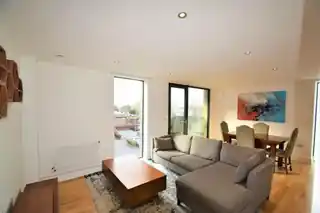 31, Bruce Court, Underhill Gardens, photo 2