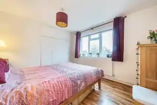 31 Capel Close, photo 4