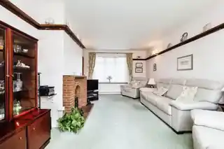 31 Deere Avenue, photo 2