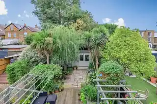 31 Eastbury Road, photo 4